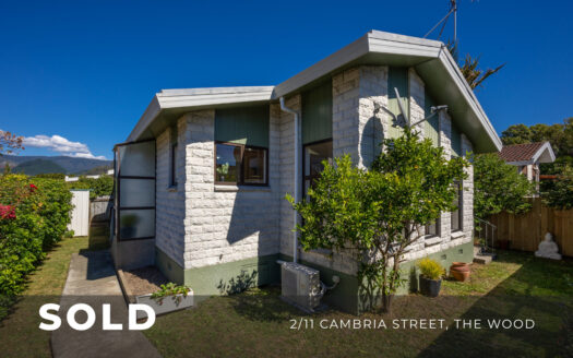 2/11 Cambria Street